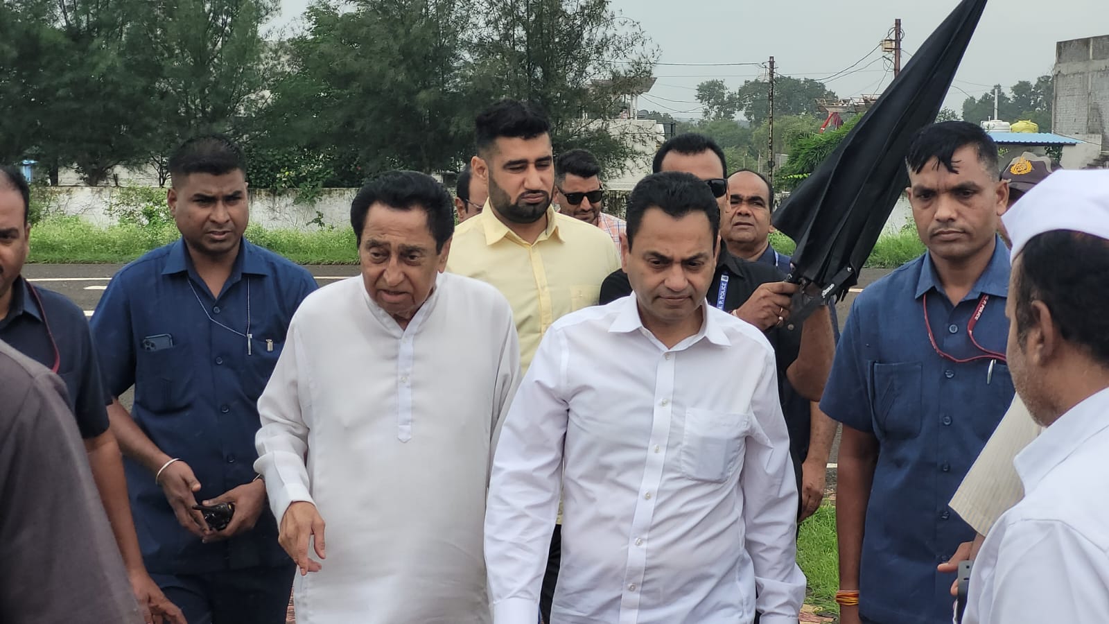 प्रदेश की सरकार घोषणाओं और आश्वासनों से चल रही- कमलनाथ