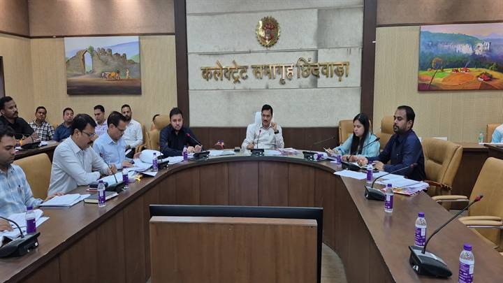 सीएम हेल्पलाईन शिकायतों की डी ग्रेडिंग वाले विभाग प्रमुखों का रूकेगा वेतन