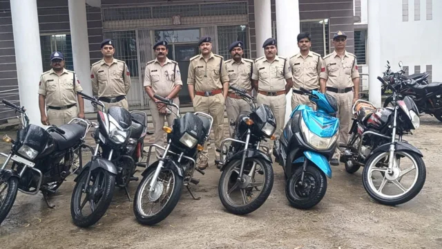 मोटरसाइकिल चोर गिरोह पकड़ाया, 5 बाइक ओर 1 स्कूटी बरामद