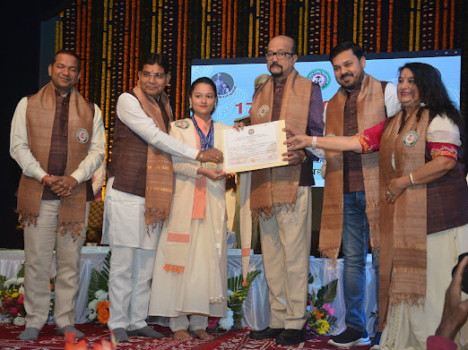 छिंदवाड़ा की बेटी ईशा पाण्डे को मिले 4 गोल्ड मेडल