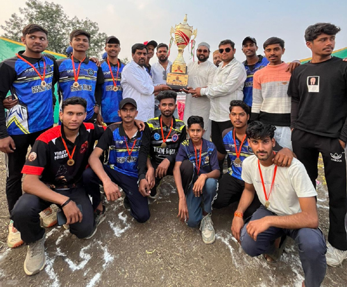 अमन मर्सकोले स्मृति क्रिकेट टूर्नामेंट में रोहना ने जीता फाईनल