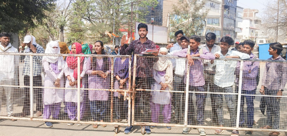 एनएसयूआई ने राज्यपाल के नाम सौंपा ज्ञापन