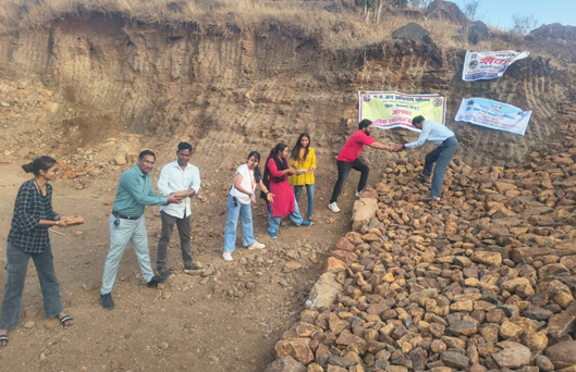 सुरक्षित जल समृद्ध के लिए सेवा संकल्प सोसायाटी सदस्यों ने किया श्रमदान    