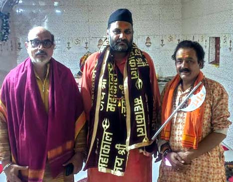 पुजारी संघ ने सरकार से मांगा मानदेय