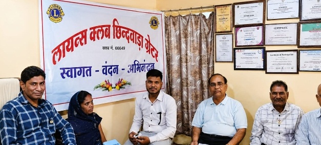 लायंस क्लब ने लगाया निशुल्क ब्लड प्रेशर एवं शुगर जांच शिविर