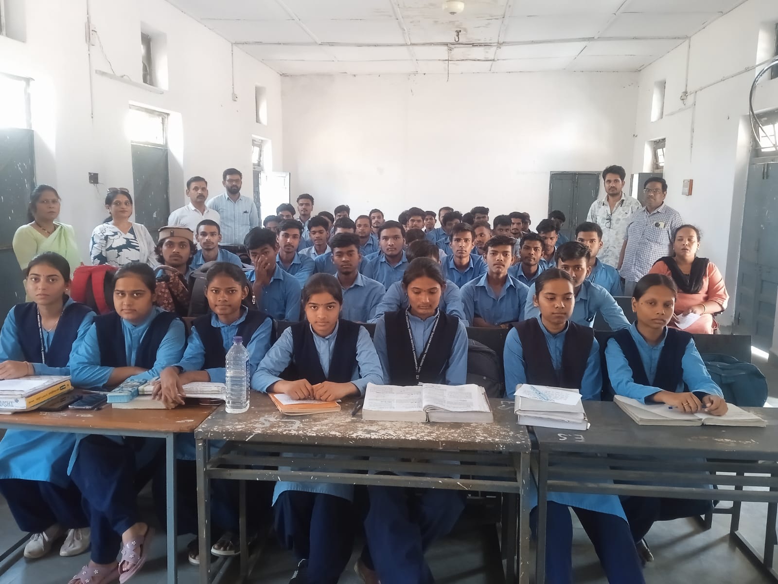 महिला संगठन ने विद्यार्थियों को बताए नशे के दुष्परिणाम