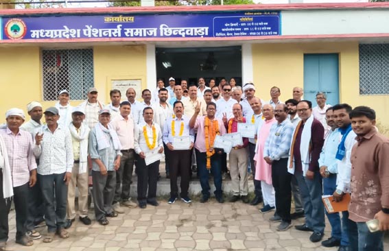 नुन्हारिया मेहरा समाज के चुनाव संपन्न, रामराव आठनकर बने जिला अध्यक्ष
