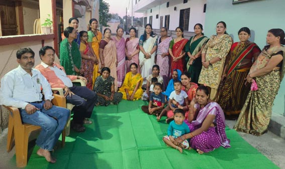 शहर महिला कांग्रेस सक्रिय करने कांग्रेस भवन में की बैठक
