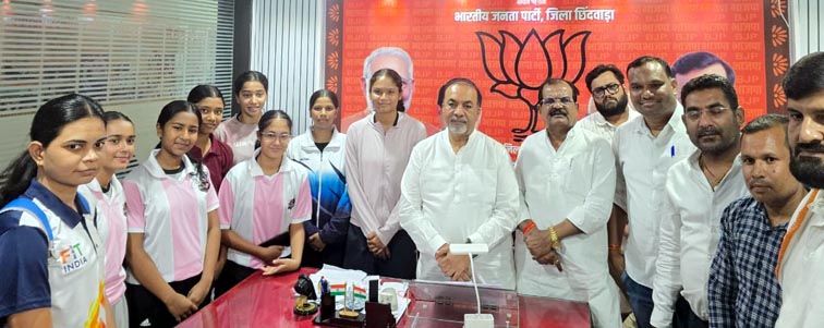 राष्ट्रीय बास्केटबॉल प्रतियोगिता के लिए शिमला रवाना हुई टीम