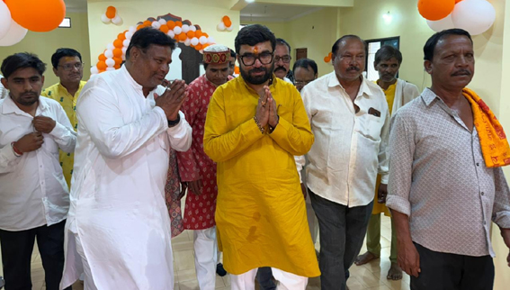 सिद्ध विनायक मंदिर के प्राण प्रतिष्ठा कार्यक्रम में हुए शामिल सांसद