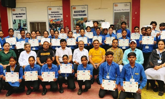 रोजगारमुखी शिक्षा से मिलेंगे सफलता के नए अवसर : मुकेश दीक्षित