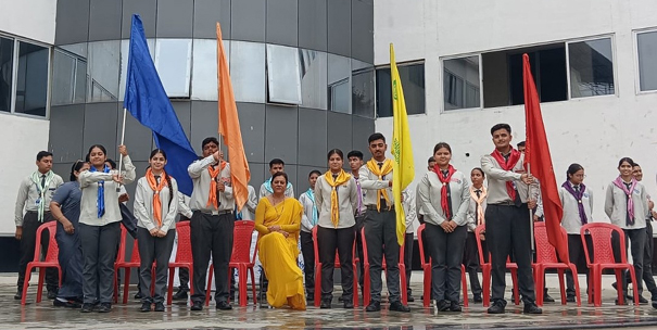 विद्या भूमि में भवानी प्रताप और ज़हरा बनीं स्कूल प्रेसिडेंट