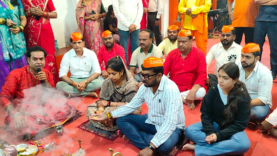 वैदिक मंत्रोच्चार के साथ छिंदवाड़ा के महाराजा का पटा पूजन