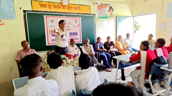 विद्यार्थियों को बताएं सर्पदंश से जान बचाने के उपाए