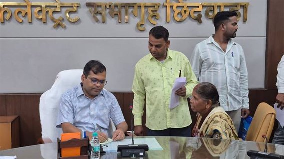 पोद्दार इंटरनेशनल स्कूल को नहीं मिला फायर सेफ्टी सर्टिफिकेट 