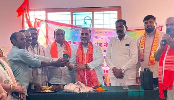 76 दिवसीय निःशुल्क नेत्र जांच एवं मोतियाबिंद ऑपरेशन शिविर का शुभारंभ
