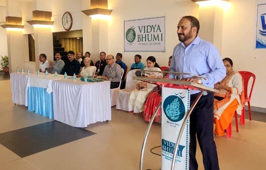 विद्याभूमि में आयोजित की जिला स्तरीय तैराकी प्रतियोगिता 