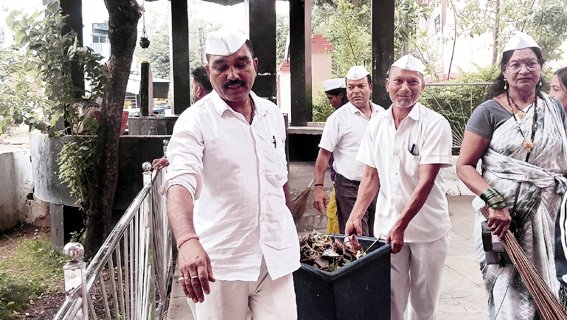 संकटमोचन मंदिर में सेवादल ने चलाया स्वच्छता अभियान