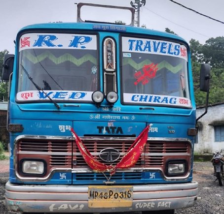 नागद्वारी मेले में बिना परमिट दौड़ रही बस जब्त, चालक नशे में मिला