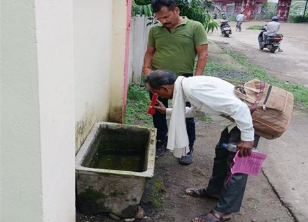 165 वॉटर कंटेनरों का सर्वे, 25 कंटेनरों में मिले डेंगू के लार्वा
