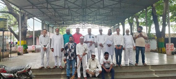 सेवादल ने पातालेश्वर मोक्षधाम और शिव मंदिर में चलाया स्वच्छता अभियान