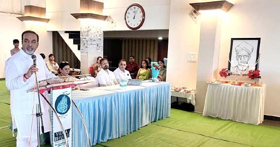 विद्याभूमि पब्लिक स्कूल में शिक्षकों का हुआ आत्मीय सम्मान