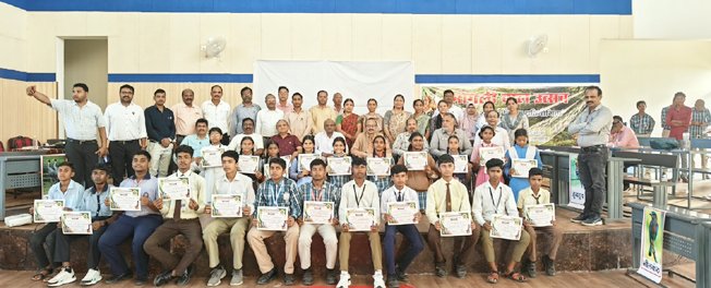 जिला स्तरीय मोगली बाल महोत्सव में परासिया बना विजंता