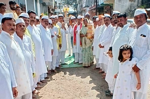 पर्यूषण पर्व के समापन पर निकली रजत जिनवाणी पालकी शोभायात्रा