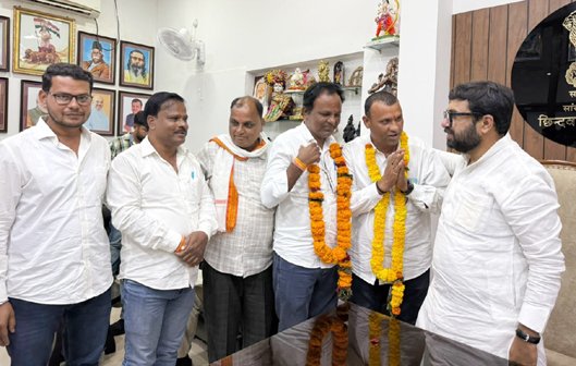 सांसद बंटी विवेक साहू ने नवनियुक्त अध्यक्षों का किया सम्मान