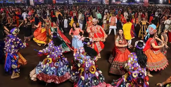रात 10 बजे के बाद गरबा रहेगा प्रतिबंधित, समितियां सांस्कृतिक मर्यादा का करें पालन