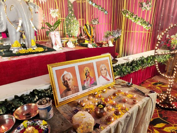 ढाना चौक में गायत्री परिवार का दीपयज्ञ एवं साधना कार्यक्रम