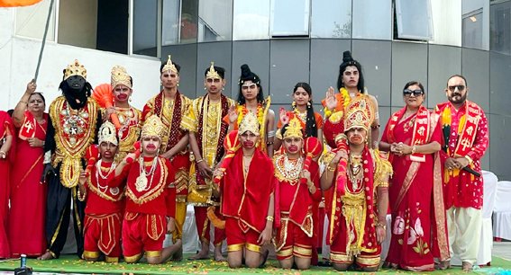 विद्याभूमि पब्लिक स्कूल में नवरात्रि पर गरबा एवं विजयादशमी की धूम